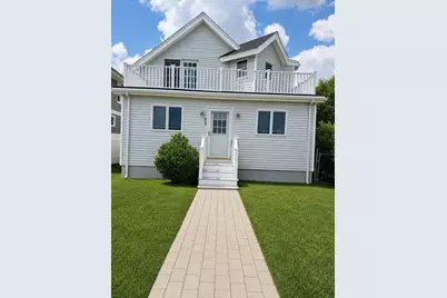639 Quincy Shore Dr, Quincy, MA 02170 - Photo 1