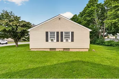 458 Orswell St, Fall River, MA 02721 - Photo 10