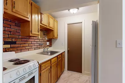 20A Day #2, Waltham, MA 02453 - Photo 8