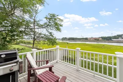 7 Essex Ave #1, Gloucester, MA 01930 - Photo 2