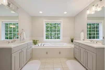 31 Hockanum Rd, Hadley, MA 01035 - Photo 24