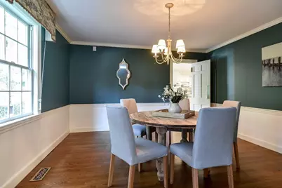 9 Buttercup Ln, Dover, MA 02030 - Photo 6