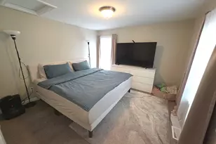 71 Notre Dame St, Westfield, MA 01085 - Photo 8