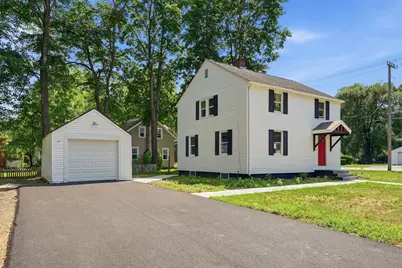 4 Hale St, West Springfield, MA 01108 - Photo 2