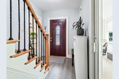 27 Elm Hill Ave, Leominster, MA 01453 - Photo 4