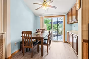 27 Elm Hill Ave, Leominster, MA 01453 - Photo 10
