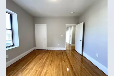 8 Langmaid Ave #4, Somerville, MA 02145 - Photo 2