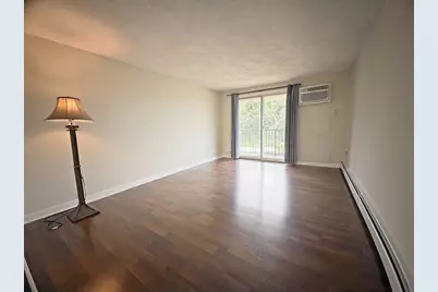 2 Karen Cir #11, Billerica, MA 01821 - Photo 4