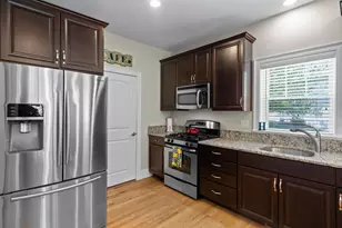 166 Walden Way, Milford, MA 01757 - Photo 12