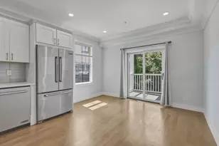 134 Chelsea St, Boston, MA 02128 - Photo 6