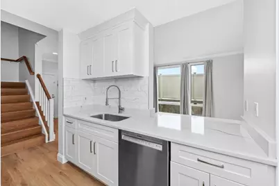 1 Warren St #109, Boston, MA 02129 - Photo 2