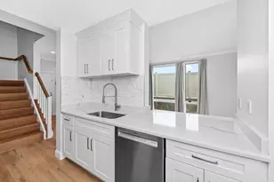 1 Warren St, Boston, MA 02129 - Photo 2