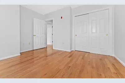 1 Warren St #109, Boston, MA 02129 - Photo 8