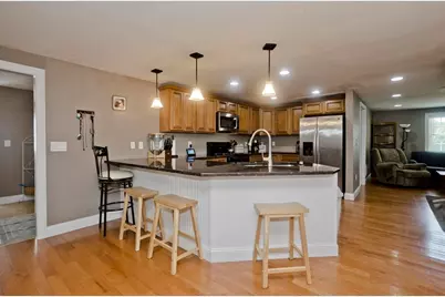 1075 Main St, Agawam, MA 01001 - Photo 6