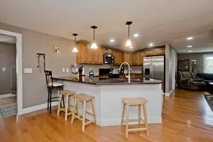 1075 Main St, Agawam, MA 01001 - Photo 6