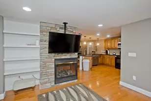 1075 Main St, Agawam, MA 01001 - Photo 14