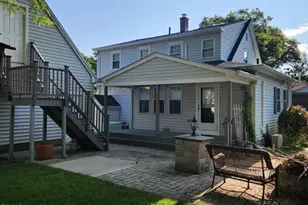 39 Everett Ave, Webster, MA 01570 - Photo 8