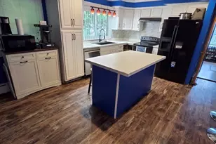 10 Wayne St, Fall River, MA 02721 - Photo 6