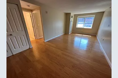 8 Museum Way #215, Cambridge, MA 02141 - Photo 4