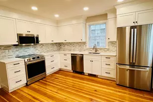 17 Seaview St, Plymouth, MA 02360 - Photo 2