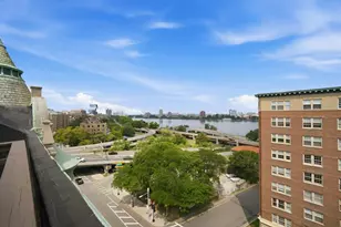 4 Charlesgate E, Boston, MA 02215 - Photo 18