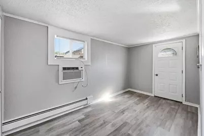 94 Upland St, Springfield, MA 01104 - Photo 8