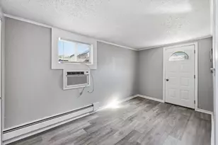 94 Upland St, Springfield, MA 01104 - Photo 8