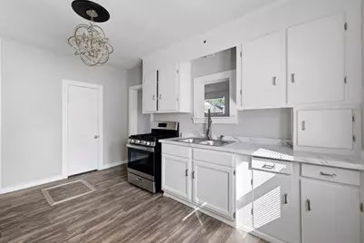 94 Upland St, Springfield, MA 01104 - Photo 12