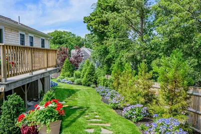 190 Heritage Ln, Chatham, MA 02633 - Photo 4