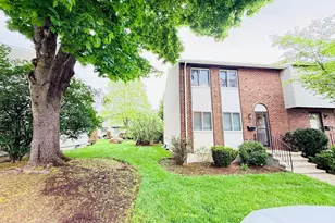 399 Pond St, Braintree, MA 02184 - Photo 2