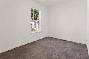 161 Newbury, Peabody, MA 01960 - Photo 36