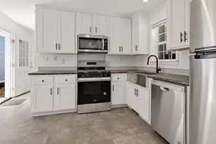 161 Newbury, Peabody, MA 01960 - Photo 6
