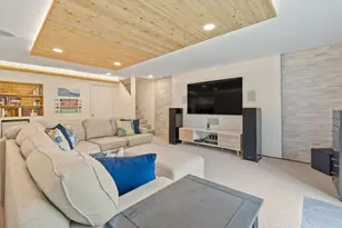 35 Green Briar Rd, Fitchburg, MA 01420 - Photo 2