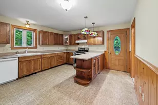298 Providence Rd, Northbridge, MA 01588 - Photo 4