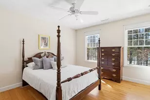 2 Pipers Gln, Andover, MA 01810 - Photo 32