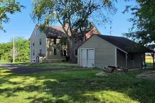 166 Old Providence Rd, Swansea, MA 02777 - Photo 6