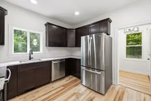 71 Cottage St, Boston, MA 02132 - Photo 16
