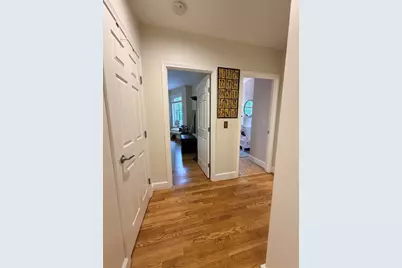1083 Beacon St #3, Brookline, MA 02446 - Photo 12