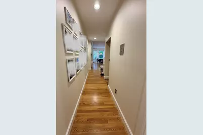 1083 Beacon St #3, Brookline, MA 02446 - Photo 16