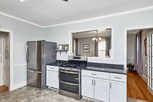 97 Magoun Ave, Medford, MA 02155 - Photo 6