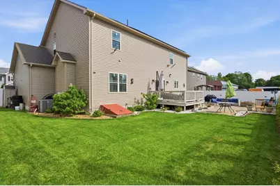 11 Elaine Cir, Springfield, MA 01109 - Photo 8