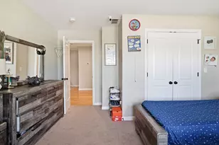 11 Elaine Cir, Springfield, MA 01109 - Photo 32