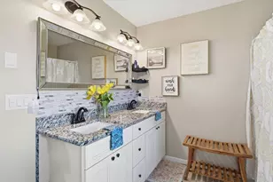11 Elaine Cir, Springfield, MA 01109 - Photo 42