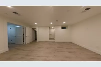 154 Summer St #154, Medford, MA 02155 - Photo 16