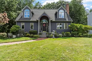 17 Sycamore Dr, Rutland, MA 01543 - Photo 1