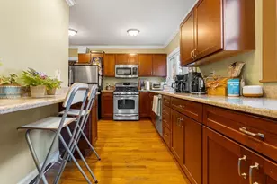 15 Batchelder St, Melrose, MA 02176 - Photo 8