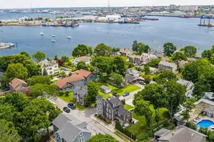 24 Oxford St, Fairhaven, MA 02719 - Photo 4