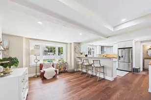 24 Oxford St, Fairhaven, MA 02719 - Photo 12