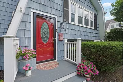 41 Myrtle St, Rockland, MA 02370 - Photo 2