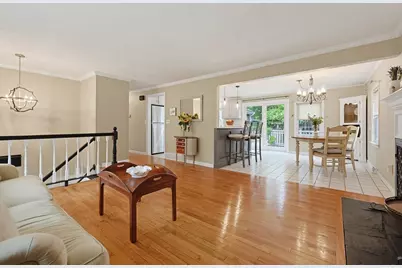 41 Myrtle St, Rockland, MA 02370 - Photo 6